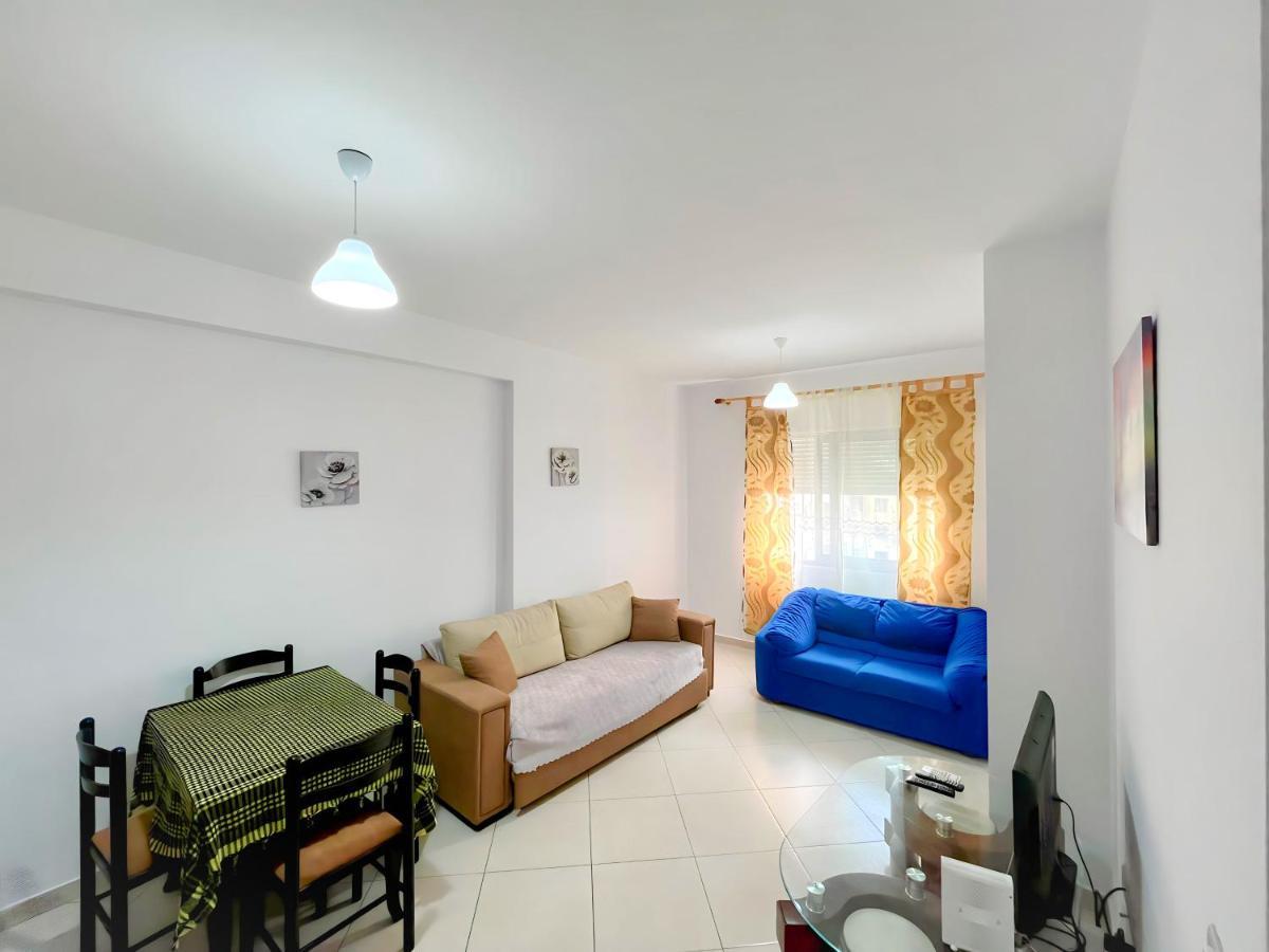 Gerald'S Central Apartments Vlore Exterior photo