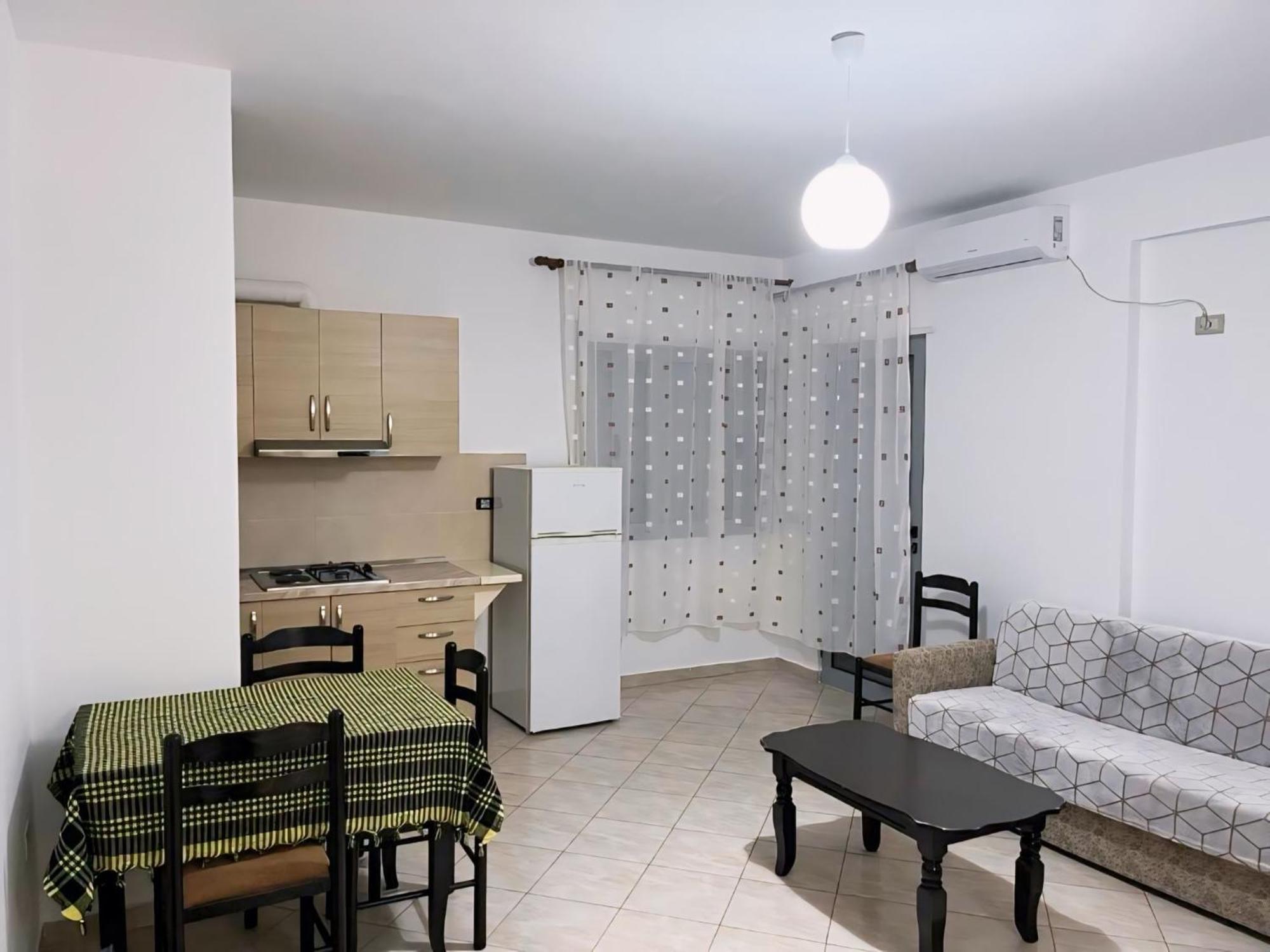 Gerald'S Central Apartments Vlore Exterior photo
