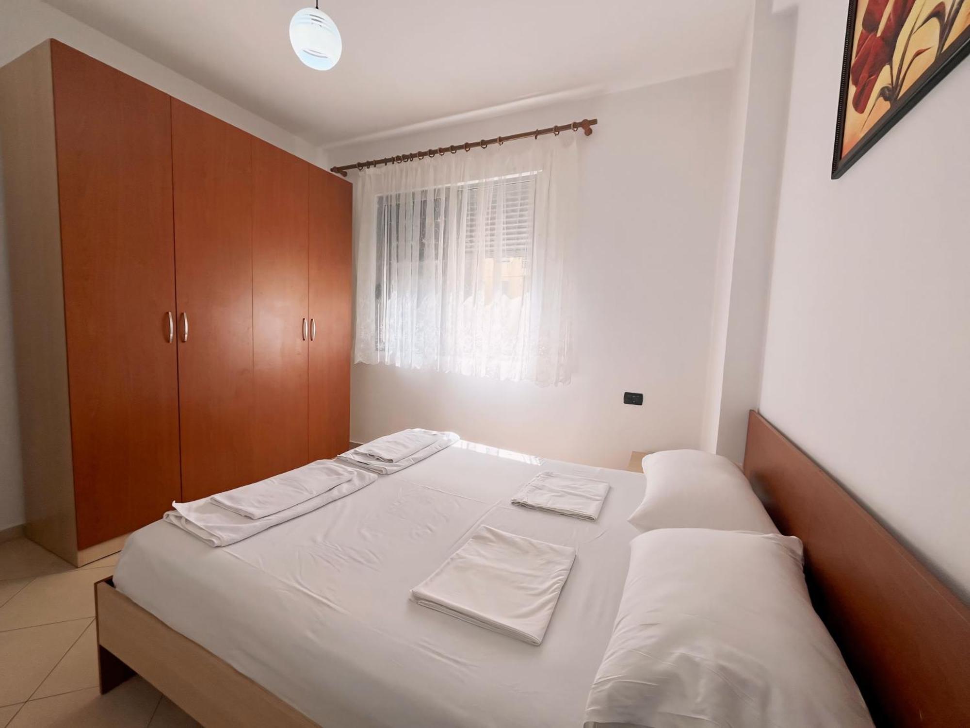Gerald'S Central Apartments Vlore Exterior photo