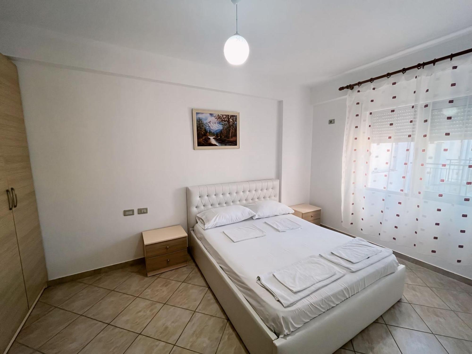 Gerald'S Central Apartments Vlore Exterior photo